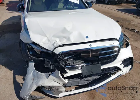 2022 Mercedes-Benz S 580 4Matic z USA, uszkodzony, nr VIN W1K6G7GB4NA136919